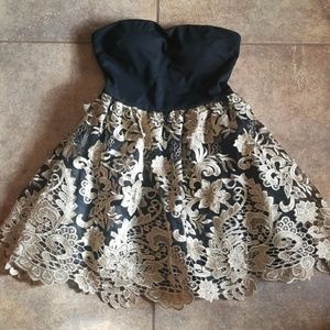 Bebe strapless gorgeous dress S
